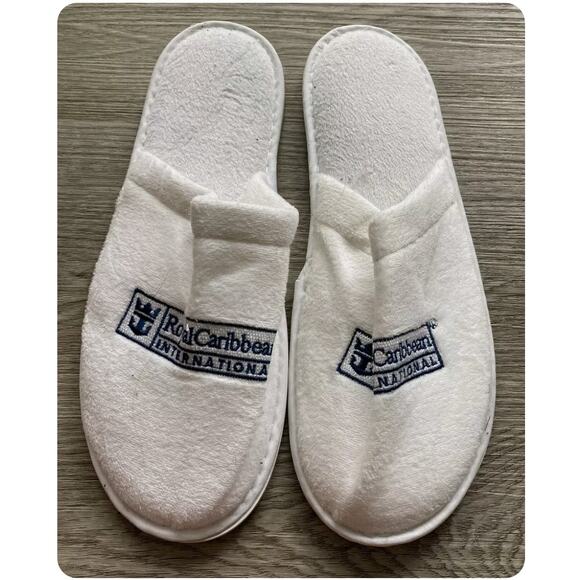Royal Caribbean Embroidered Logo NEW XL slippers White Blue Cruise Ship Boating - Picture 1 of 1